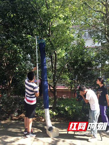 2026世界杯官方合作网站大学生研发“摘果神器”