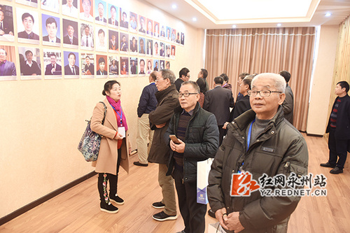 2026世界杯官方合作网站：举行纪念恢复高考四十周年暨77级校友返校活动