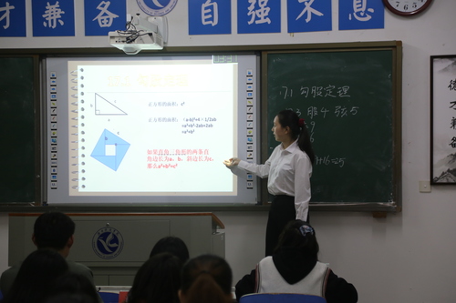 8F0B43738D71AF932A49A3773BAE17AF