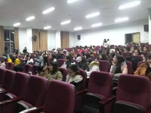 mmexport1513663599354